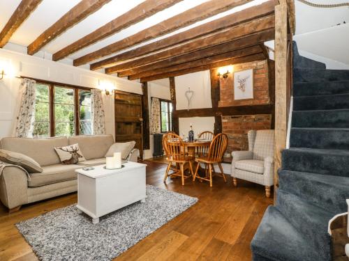 Churchend Cottage – Photos 3
