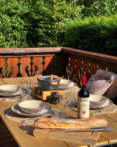 Alpine Retreat with Mont Blanc View, Chamonix, private parking