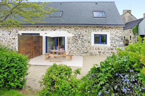 Cottage in Brittany with Stunning Sea Views