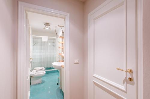 Ένα μπάνιο στο Relais Tosinghi