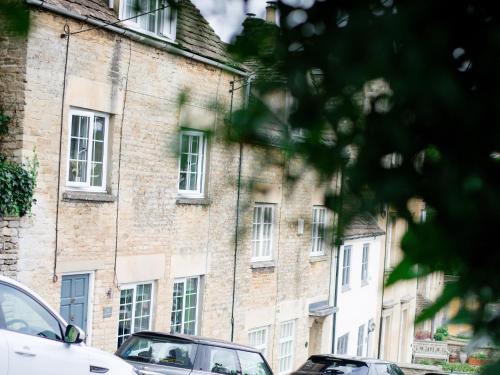 Hillside Cottage – Photos 2