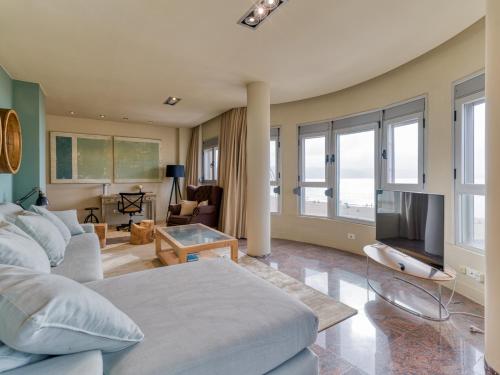 Luxury Bakus Canteras Beach