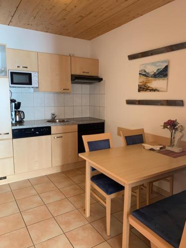 Virtuvė arba virtuvėlė apgyvendinimo įstaigoje Zeffererhof