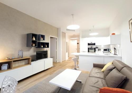 Viva Riviera - Modern Brand New 1 Bedroom Palais Foch