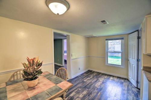 a dining room with a table and a window at Cozy Damascus Home Less Than 1 Mi to Appalachian Trl in Damascus