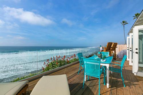 Cliffside Cottage guest house 3 blocks from Food Shopping and Moonlight Beach