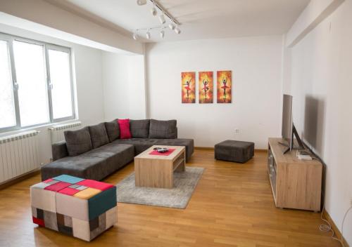 Foto Three Bedroom Apartment Near City Center