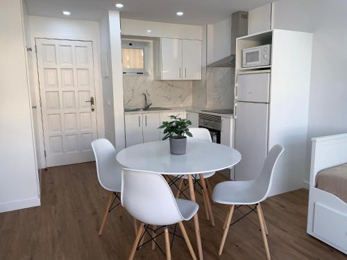 FANTASTIC APARTMENT. LOS CRISTIANOS. FREE WIFI.