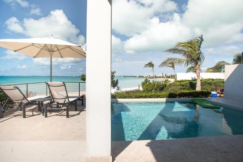 Piscina en o cerca de SulMare at Sapodilla Bay Luxury villas