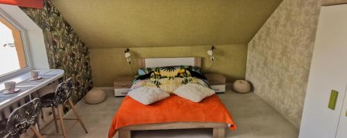 Легло или легла в стая в Central Riverside Apartments