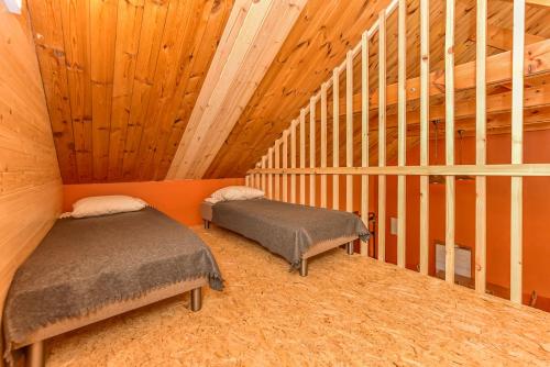 Φωτογραφία από το άλμπουμ του Spacious Loft in the Nature σε Moletai