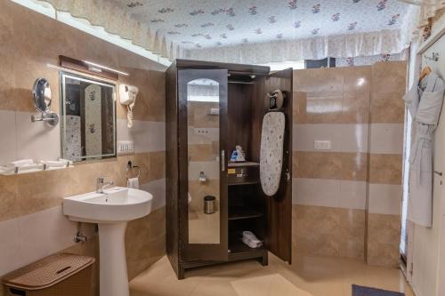 Koupelna v ubytování Rawai Luxury Tents Pushkar