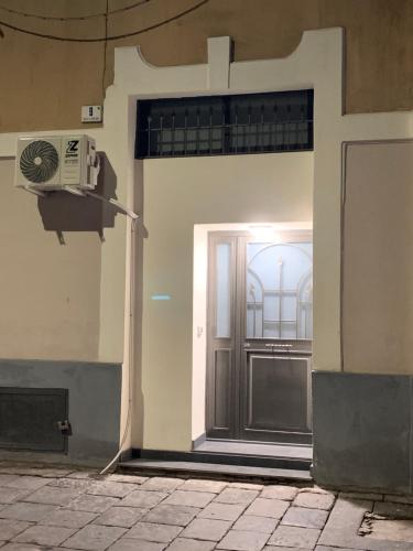 Zdjęcie z galerii obiektu Nuovissimo appartamento indipendente al centro !! w Katanii