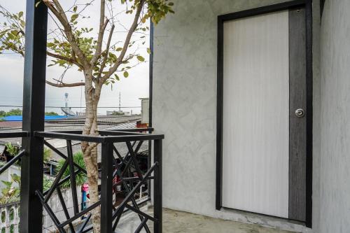 Balkón nebo terasa v ubytování Patoey House