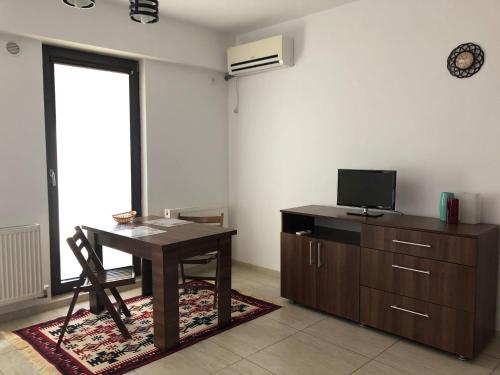 Aparthotel 610 (langa Euromaterna)