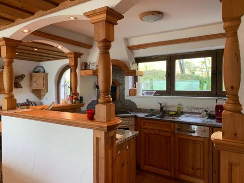 Kuchyň nebo kuchyňský kout v ubytování Ferienhaus Sonnleiten