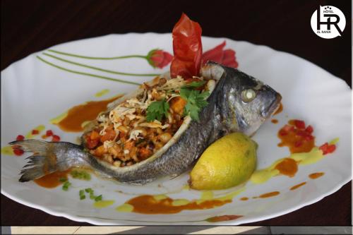 ホテルの敷地内または近くでの食事または食べ物