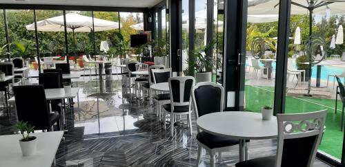 Gallery image of Amati' Design Hotel in Zola Predosa