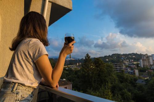 Gallery image of TJ GARDENS in Makhinjauri