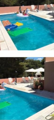 Bazén v ubytování Villa Best Relax nebo v jeho okolí