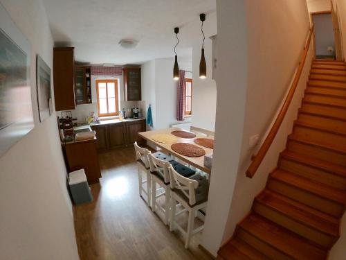 Posezení v ubytování Apartmán 812_Nová Pec