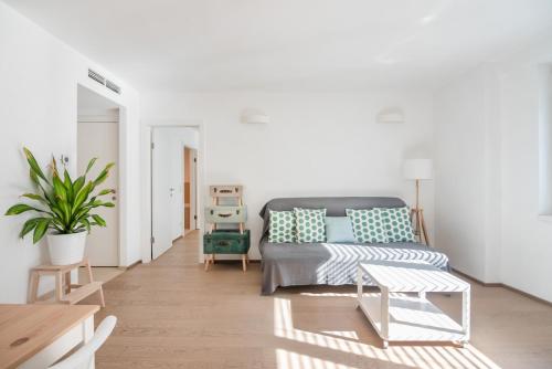 Posteľ alebo postele v izbe v ubytovaní Immersed into Vienna's city life and yet a retreat, Minimum 30 nights