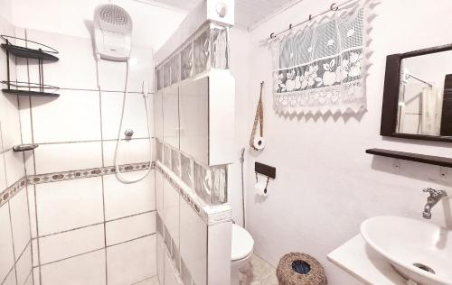 A bathroom at Casa do Mar Caraíva