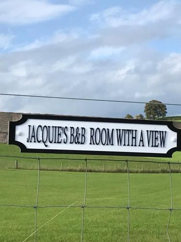 Gambar di galeri bagi Jacquie's B&B -Dumfries-Room with a view di Dumfries