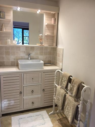 Φωτογραφία από το άλμπουμ του la maison des Olivettes σε Uzes