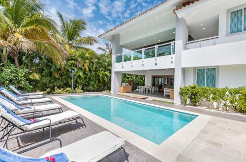 Afbeelding uit fotogalerij van Exclusive Punta Cana Resort and Club Pool Villas in Punta Cana