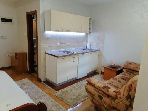 Küche/Küchenzeile in der Unterkunft Zelenkada