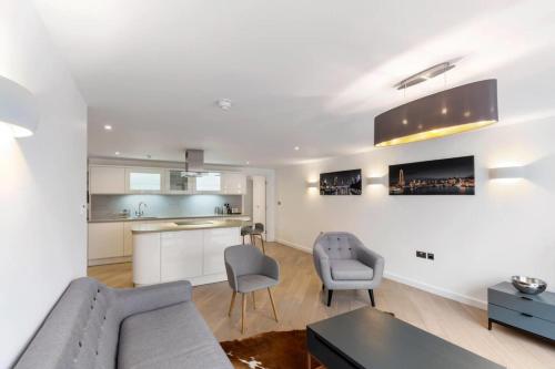 Stunning 1 Bedroom Apartment in Private Mews, Londra, Marea Britanie