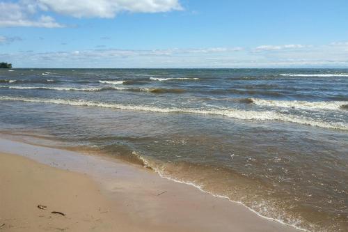 Cedar Cabin on the Bay – Photos 2
