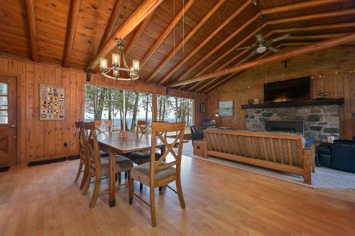 Cedar Cabin on the Bay – Photos 3