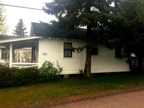 Eagle Harbor- Schoolhouse Cottage – Photos 5