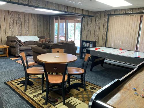 Kalkaska Getaway – Photos 4