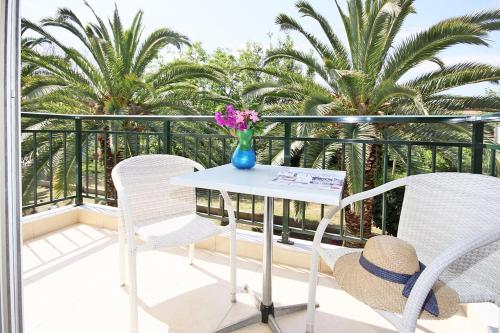 Gallery image of Miramare Hotel in Neos Marmaras