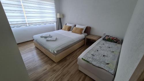 Ένα ή περισσότερα κρεβάτια σε δωμάτιο στο Galata Vip apartment