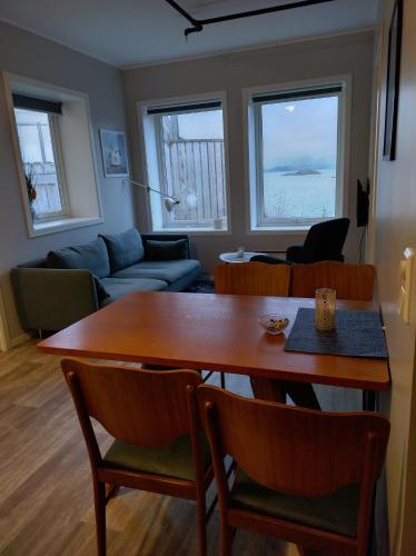 Gallery image of Gammelskola Apartments in Henningsvær