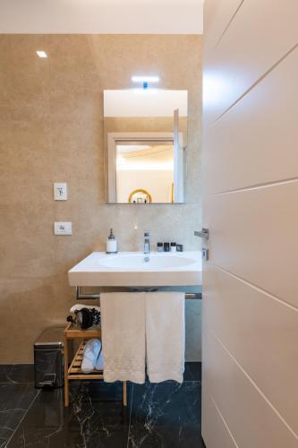 Kairos by Florence Art Apartments photo 121