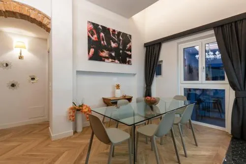 Kairos by Florence Art Apartments photo 54