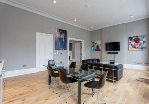 ALTIDO Huge 5* Georgian Apartment - Great Location