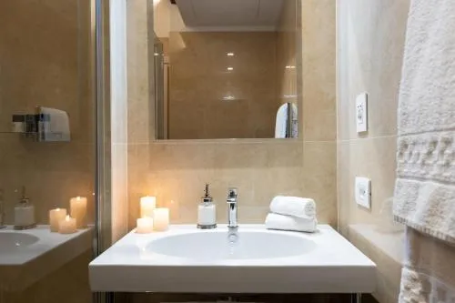 Kairos by Florence Art Apartments photo 78