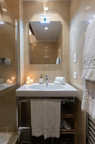 Kairos by Florence Art Apartments photo 84