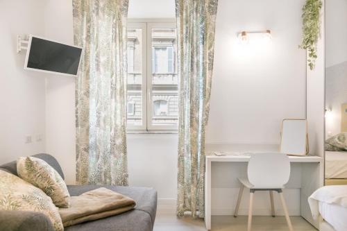 White Candia Guesthouse