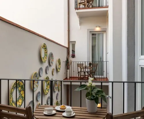 Kairos by Florence Art Apartments photo 30
