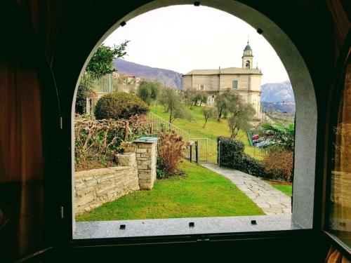 A Kind of Magic – Photos 3