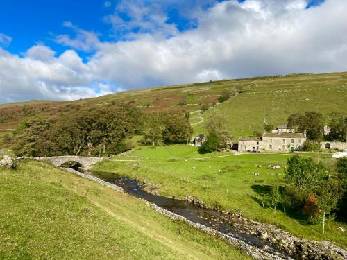 Gallery image of Johnnies Cottage a 1 bedroom bolt hole in the heart of Bainbridge, Yorkshire Dales in Leyburn