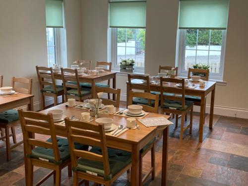 Restoran atau tempat lain untuk makan di Taigh Duitseach