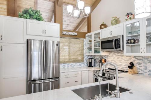 Dapur atau dapur kecil di Villas at Waikoloa H203